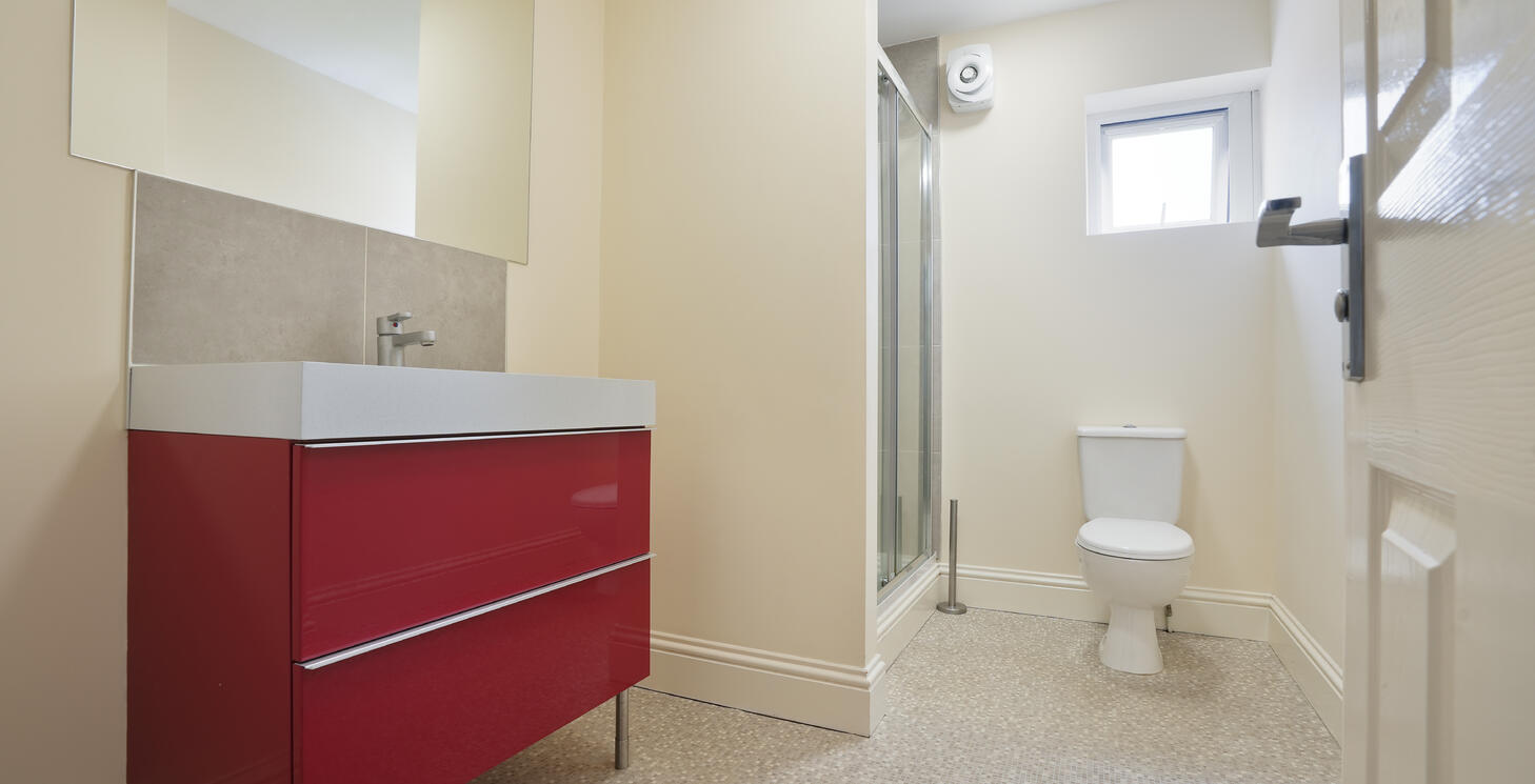 Bathroom of St Silas Flat 1